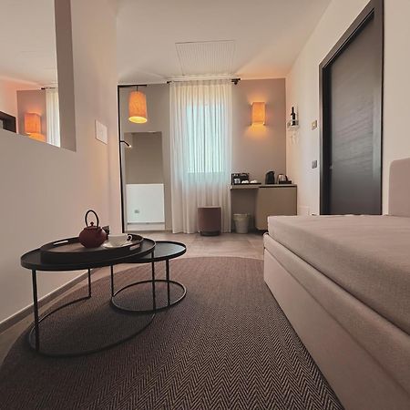 Natiia Relais - Adults Only Hotel Lazise Buitenkant foto
