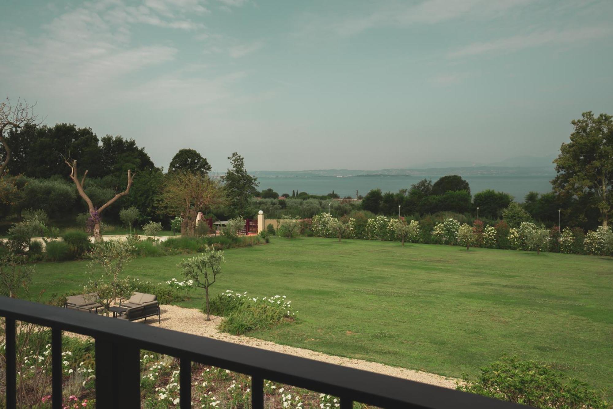 Natiia Relais - Adults Only Hotel Lazise Kamer foto