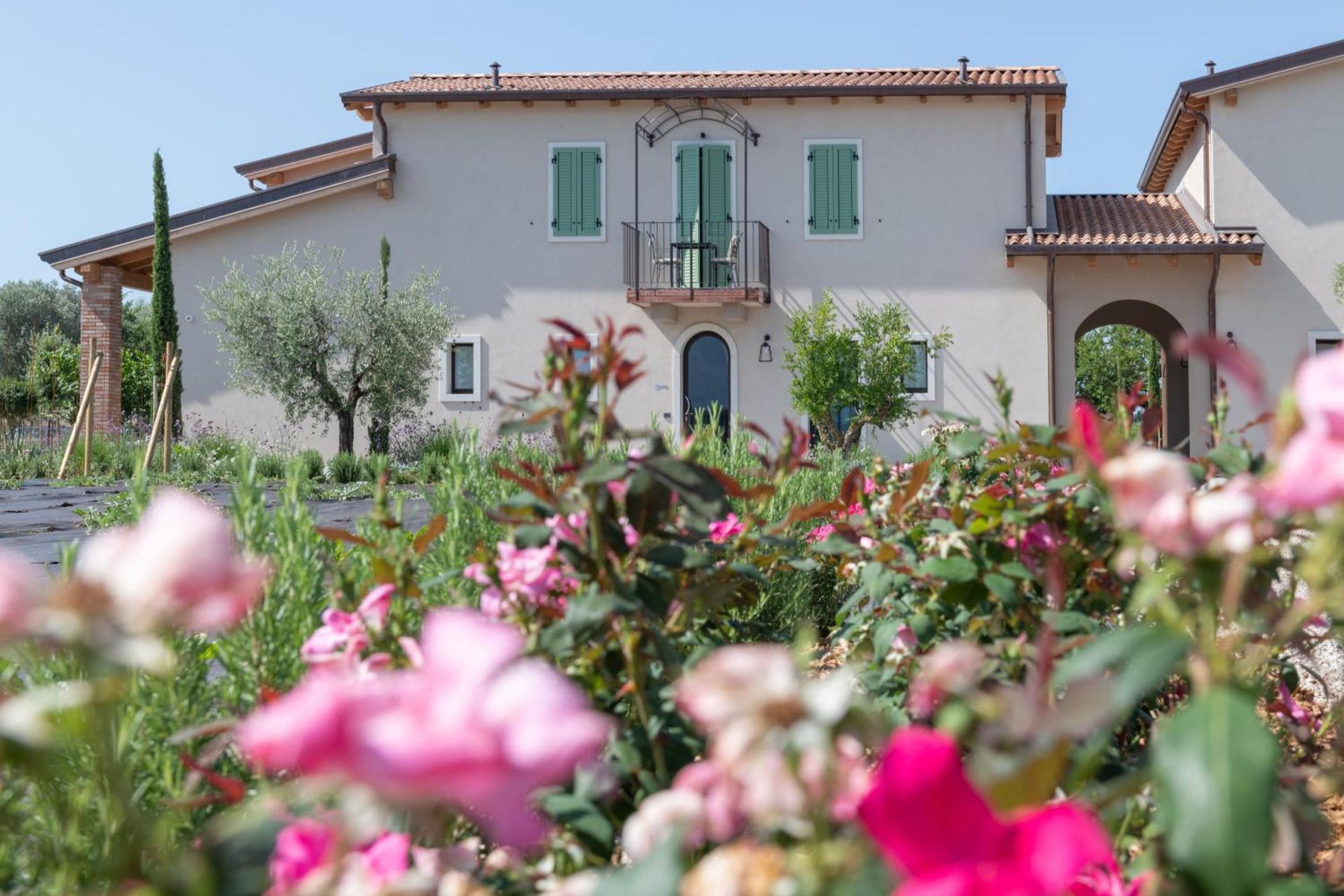 Natiia Relais - Adults Only Hotel Lazise Buitenkant foto