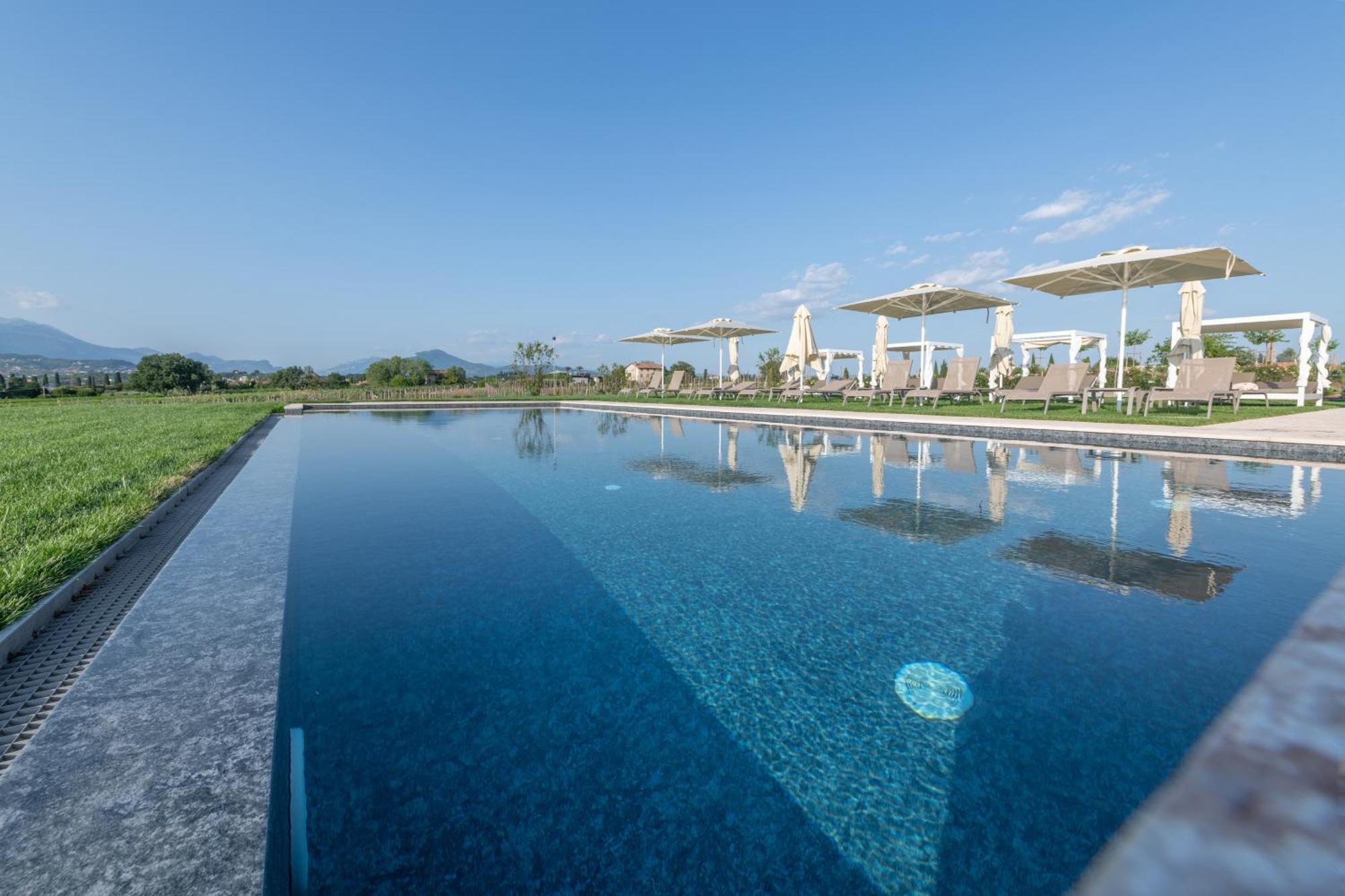 Natiia Relais - Adults Only Hotel Lazise Buitenkant foto